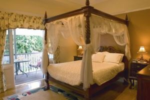 Elindale House Bed and Breakfast - Accommodation Gladstone