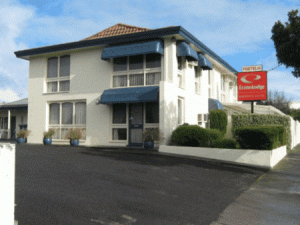 Econo Lodge Hacienda Motel - Accommodation Gladstone